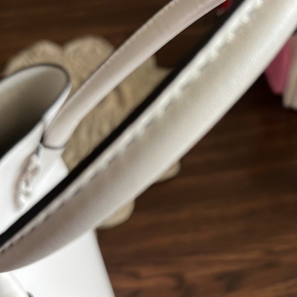 Michael Kors studio tote w dust bag and crossbody strap - Picture 10 of 10